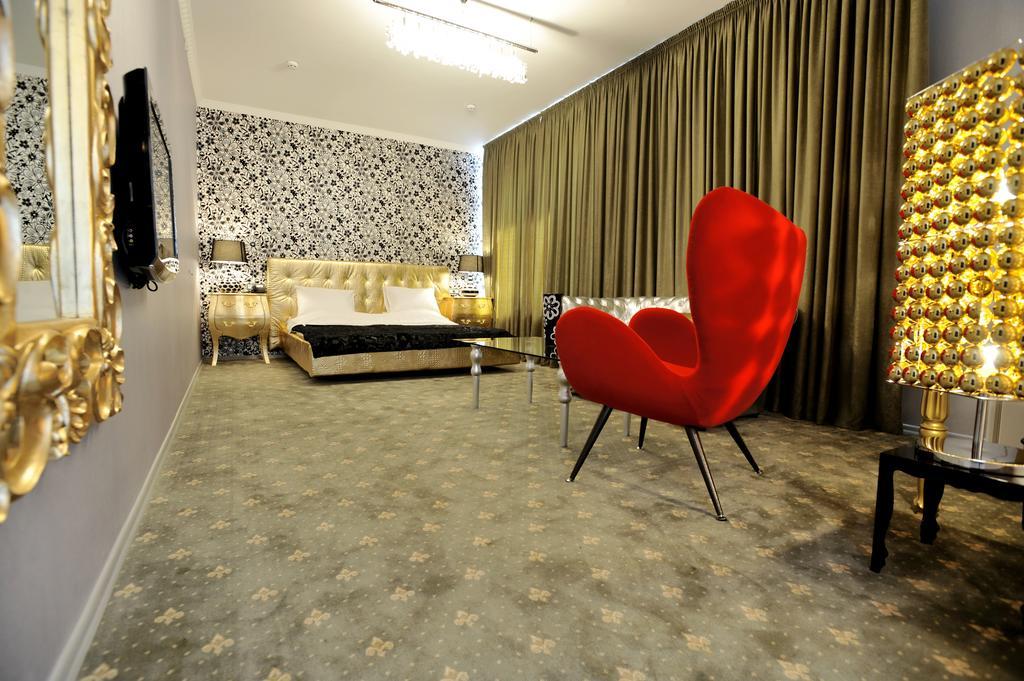Weekend Boutique Hotel Chisinau Exterior foto