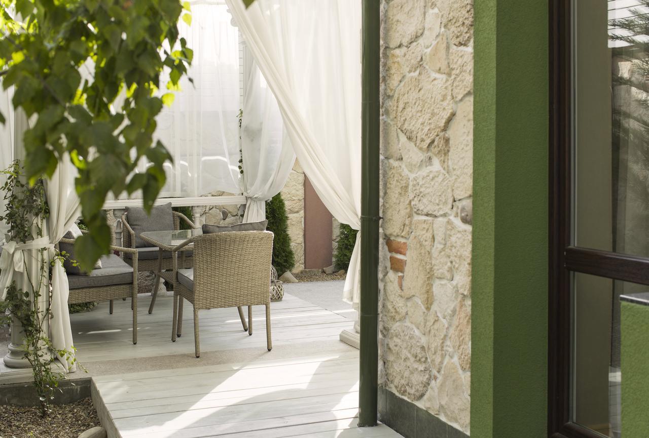 Weekend Boutique Hotel Chisinau Exterior foto