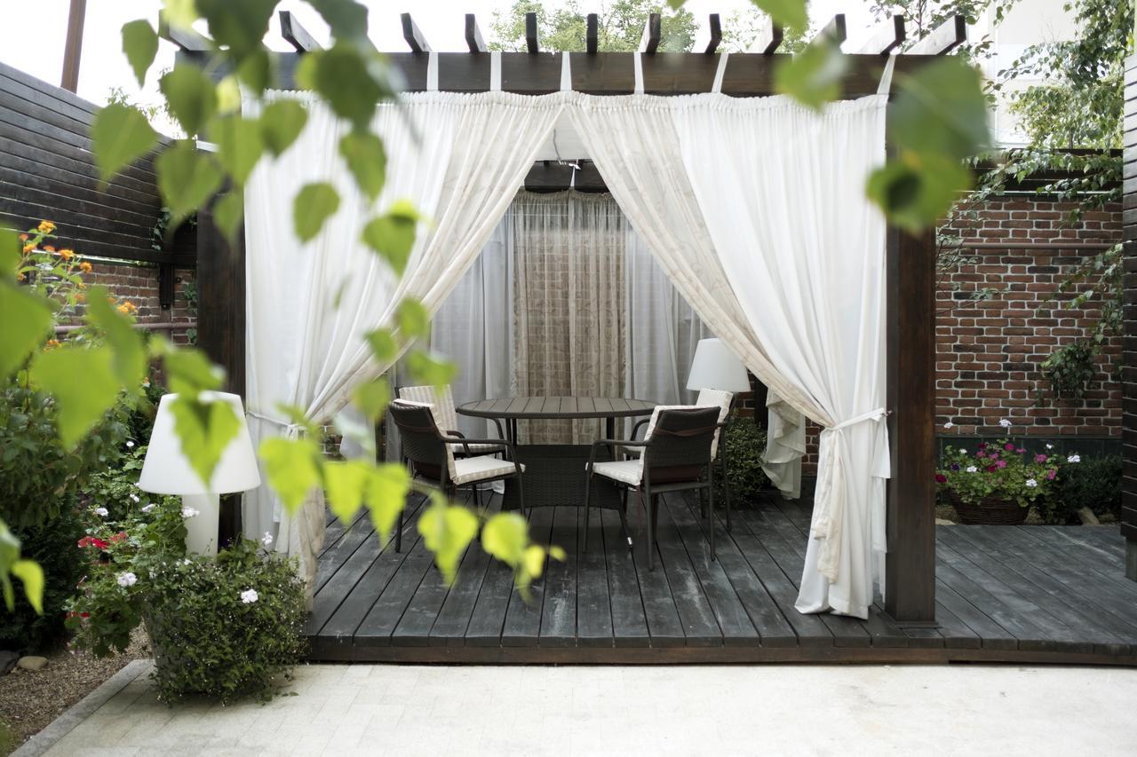 Weekend Boutique Hotel Chisinau Exterior foto