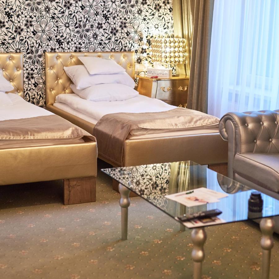 Weekend Boutique Hotel Chisinau Exterior foto