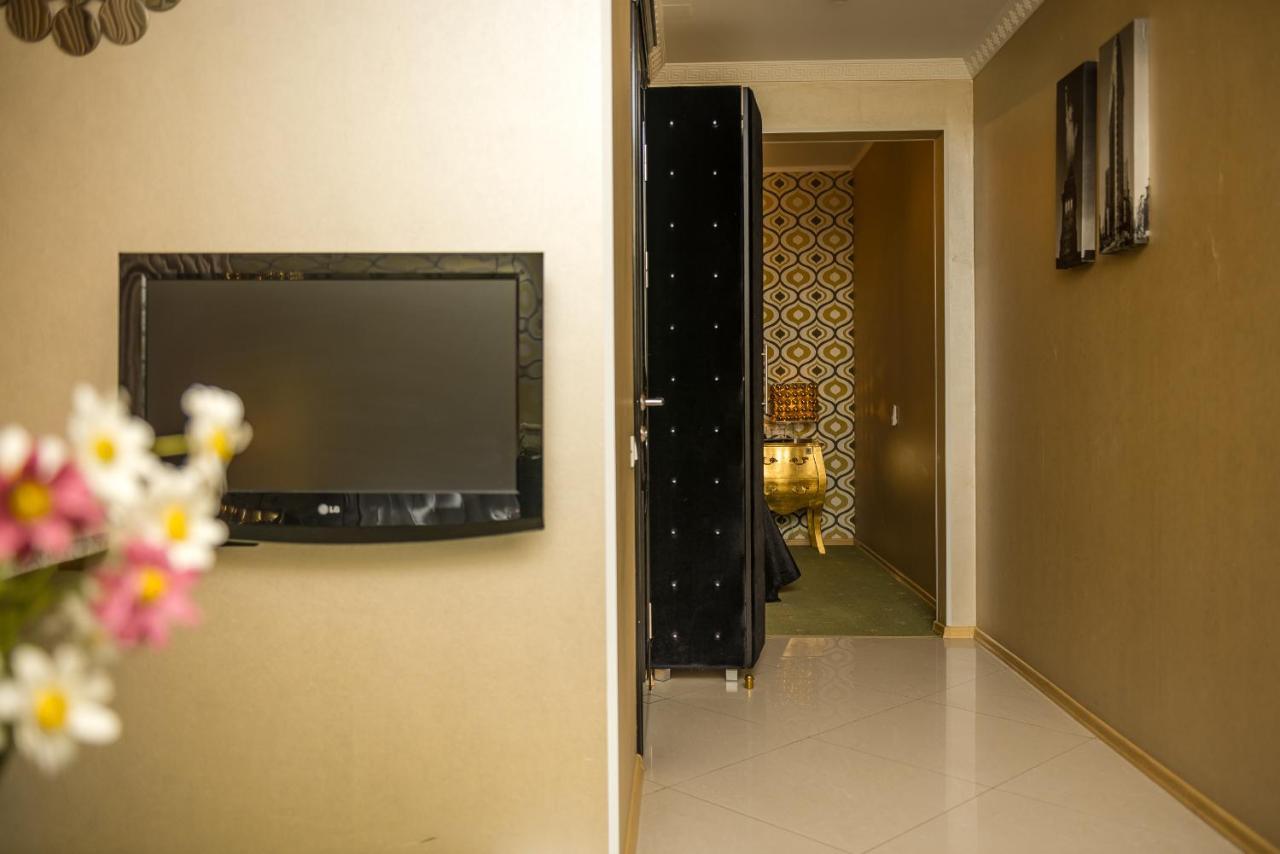 Weekend Boutique Hotel Chisinau Exterior foto