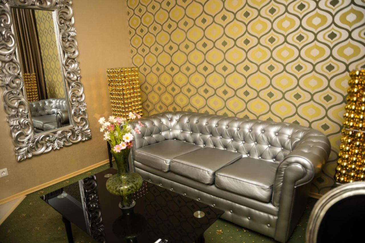 Weekend Boutique Hotel Chisinau Exterior foto